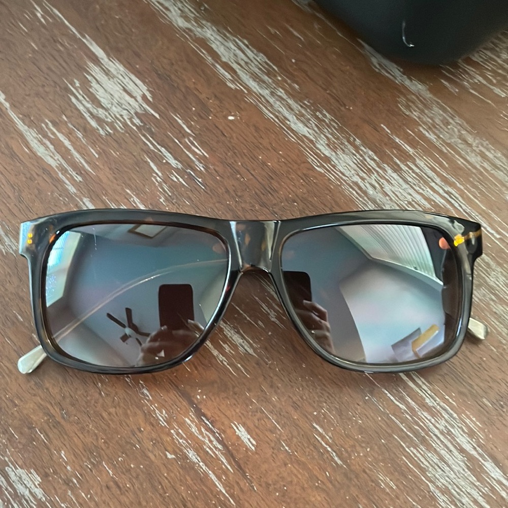 Manhattan 87924 cat3 wayfarer classy brown tortoise sunglasses